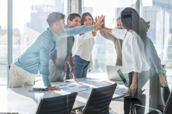 城西体育馆篮球培训班：基础到进阶